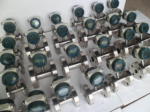 dn15液體渦輪流量計產(chǎn)品圖