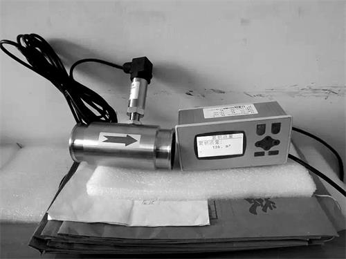 脈沖輸出液體渦輪流量計產(chǎn)品圖